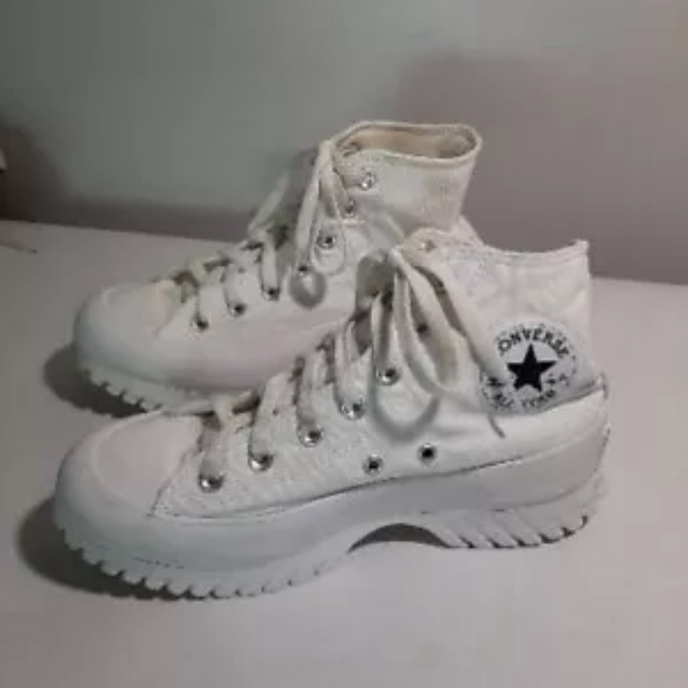Converse Chuck Taylor Unisex Limited Edition Women's 7 1/2 Mens 5 1/2